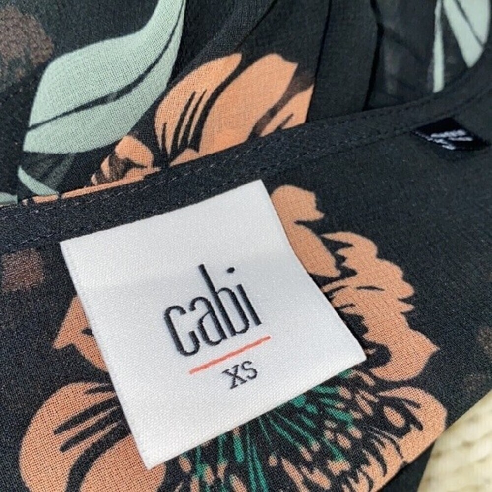 Cabi size xsmall black floral top - Picture 5 of 6